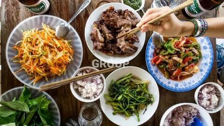 Từ Gần 300 bé mẫu giáo